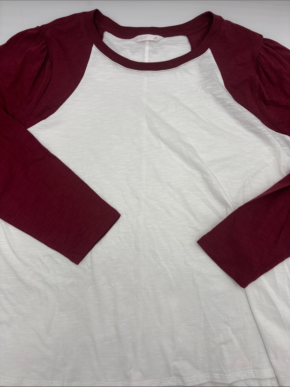 LC Lauren Conrad Long Sleeve Raglan Tee in Berry Magnolia